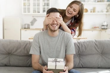 Presente para namorado: 5 ideias criativas que vão surpreendê-lo